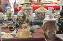 Antiques Fair<br>(First Sunday of each month)